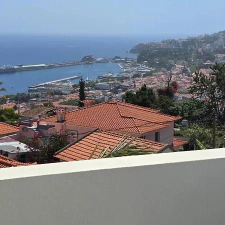 Santa Maria * Funchal (Madeira)