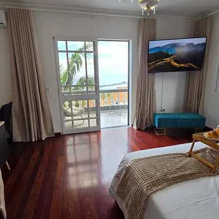 Santa Maria * Funchal (Madeira)