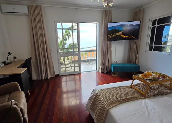 Santa Maria * Funchal (Madeira)